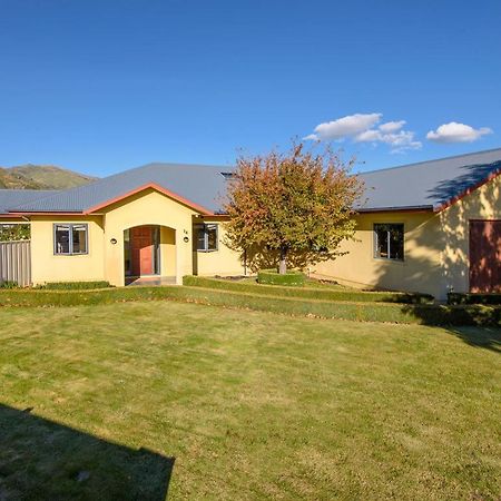 Kawarau Bay View - Cromwell Holiday Home Exteriör bild