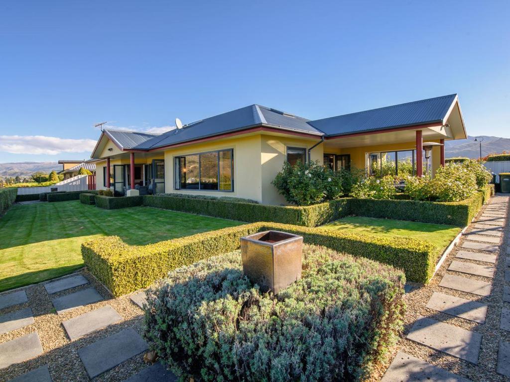 Kawarau Bay View - Cromwell Holiday Home Exteriör bild